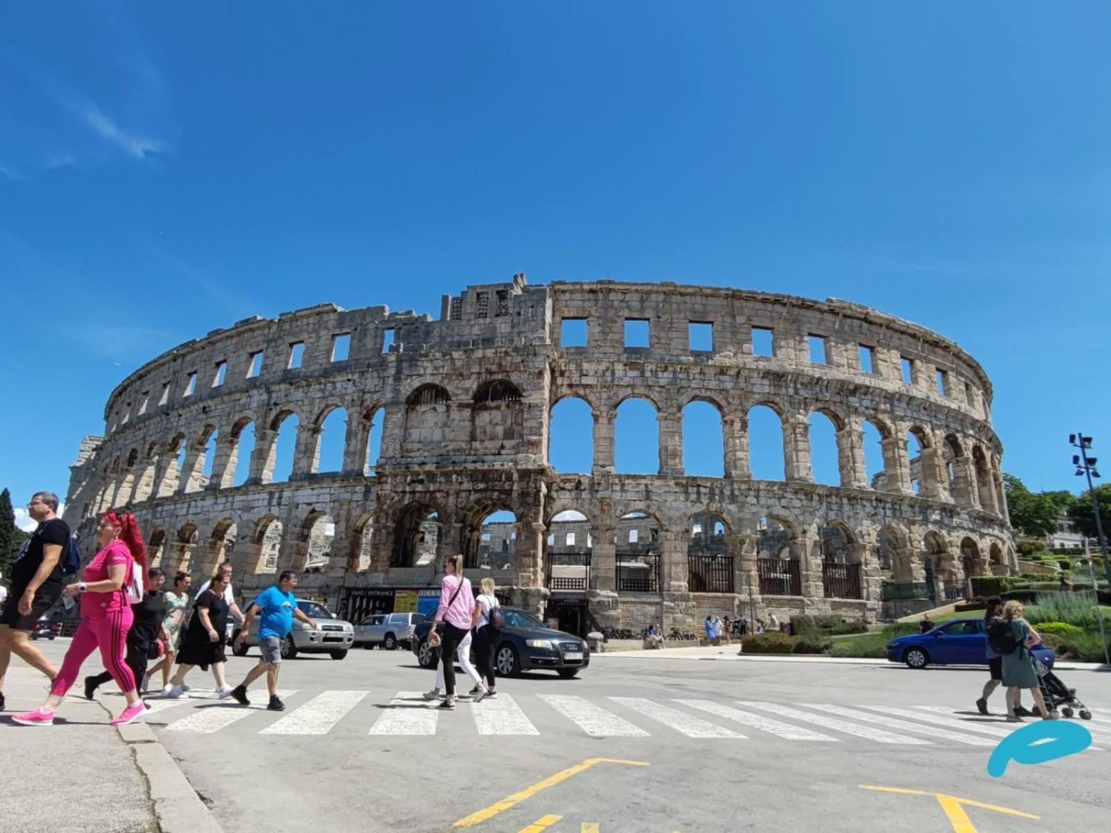 Arena Parkside Residence Pula Exterior foto