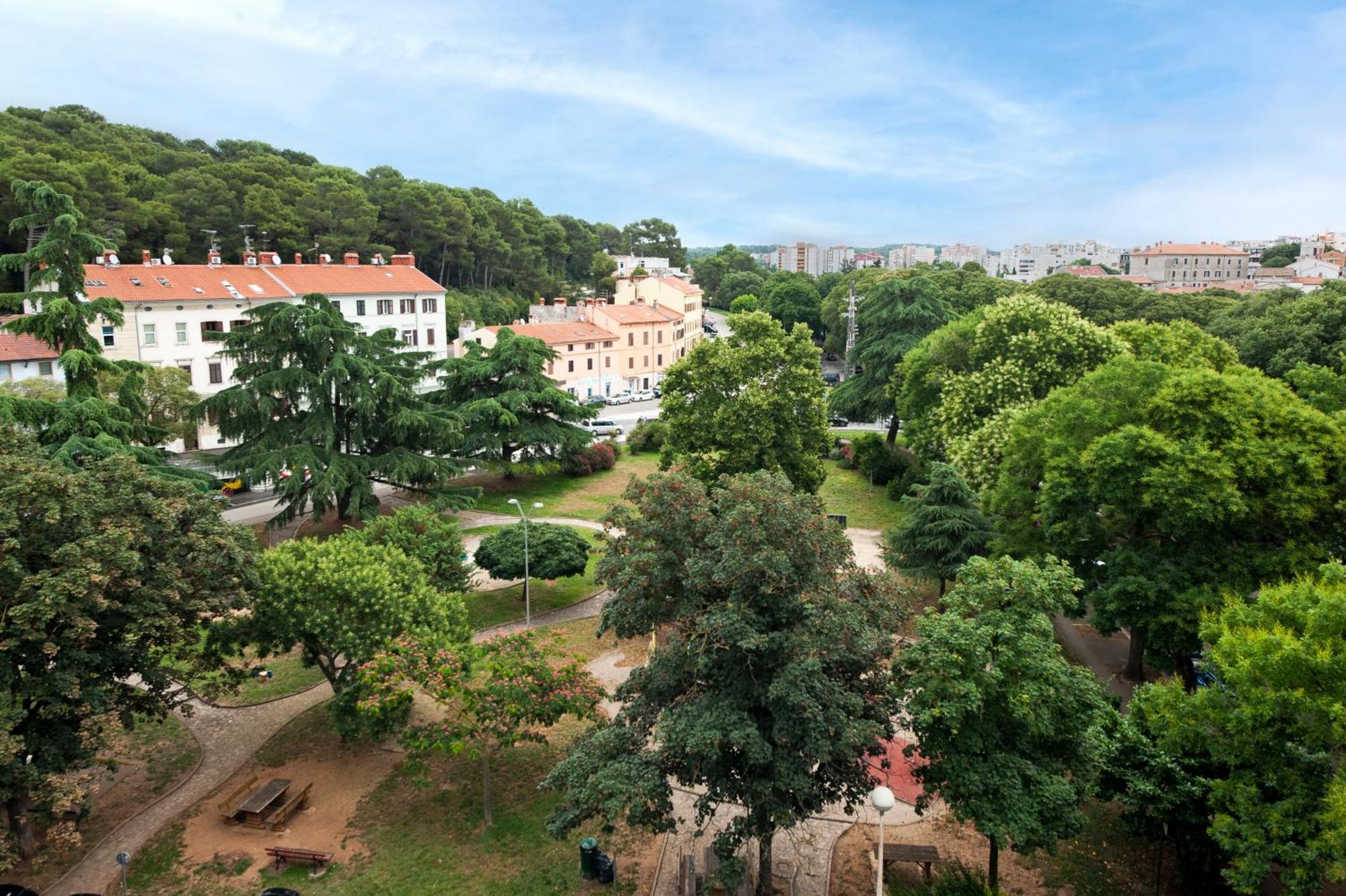Arena Parkside Residence Pula Exterior foto